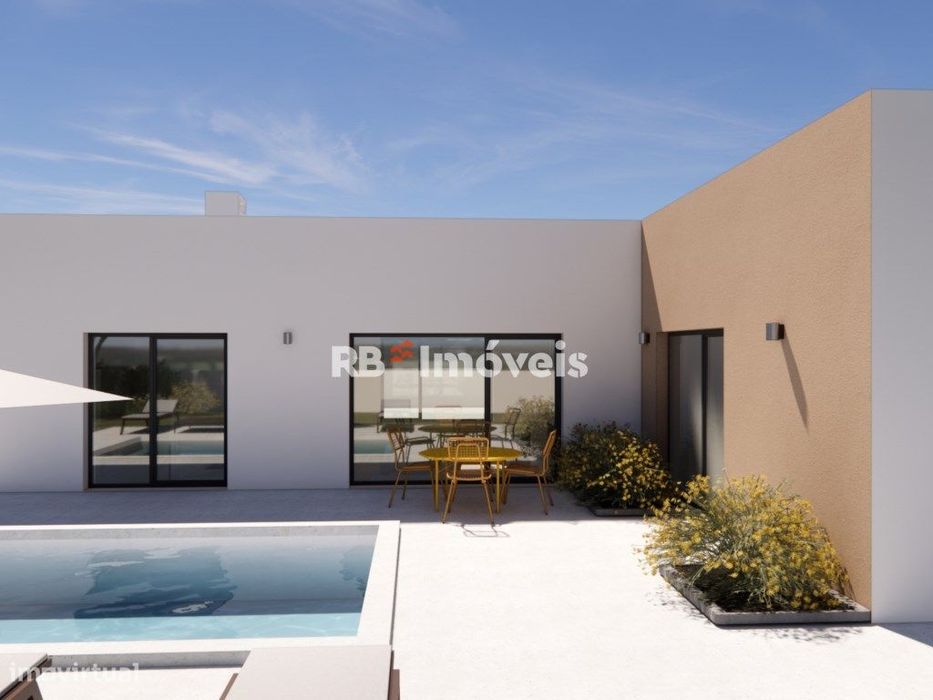 Vila Colmeiro- Moradia T3 com garagem