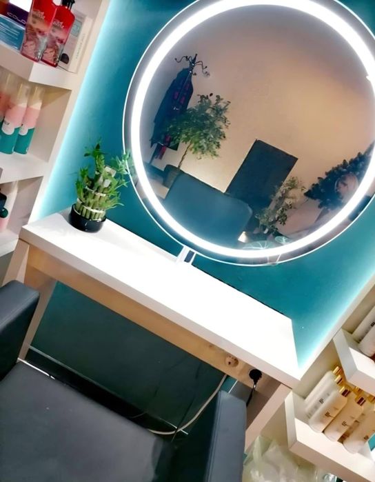 onsole  fryzjerskiego podświetlane  lustra