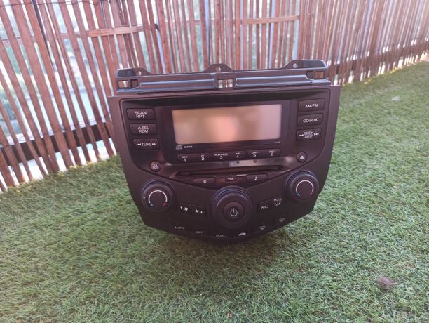 Radio do HONDA ACCORD 7 ORYGINALNE Radio z Benzynq 2004 (Przedlift)