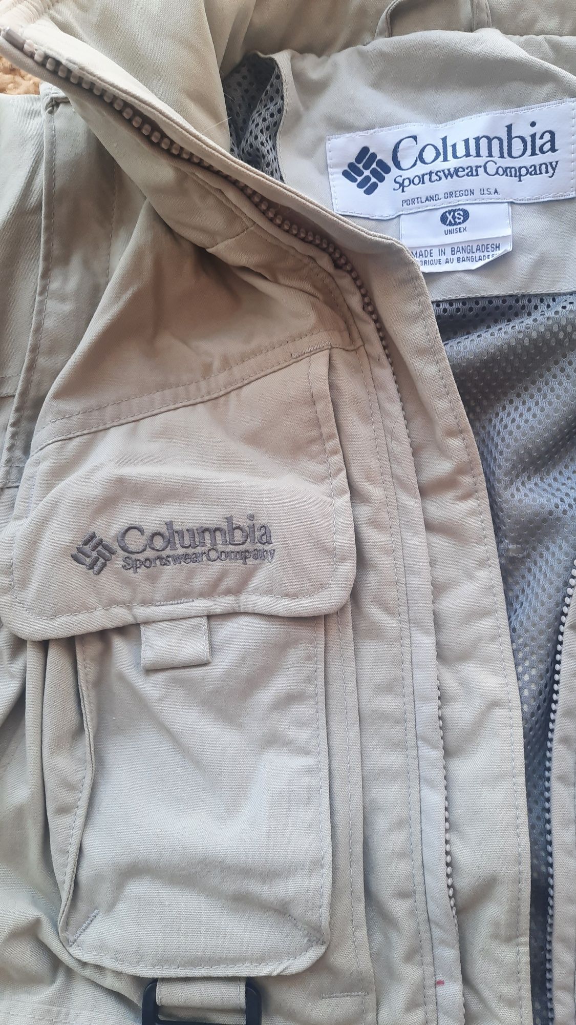 COLUMBIA - Blusão tipo safari Tamanho XS adulto 15€