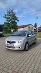 Sprzedam Toyotę Yaris 1,3cm3