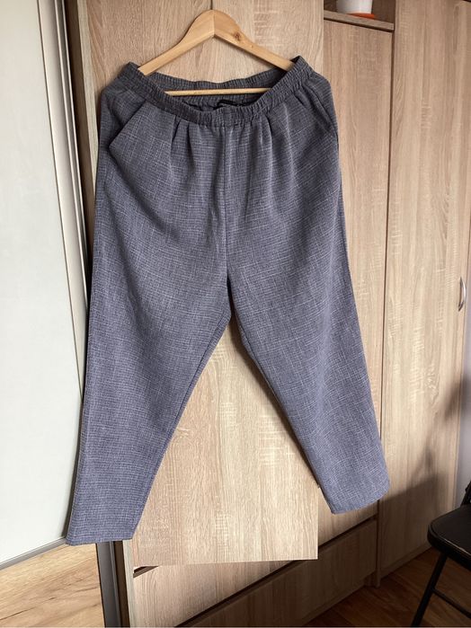 Spodnie damskie materialowe rozm 42 jak nowe