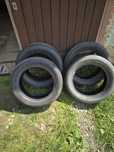 Зимова резина Bridgestone BLIZZAK lm 80 evo  215/60/R17