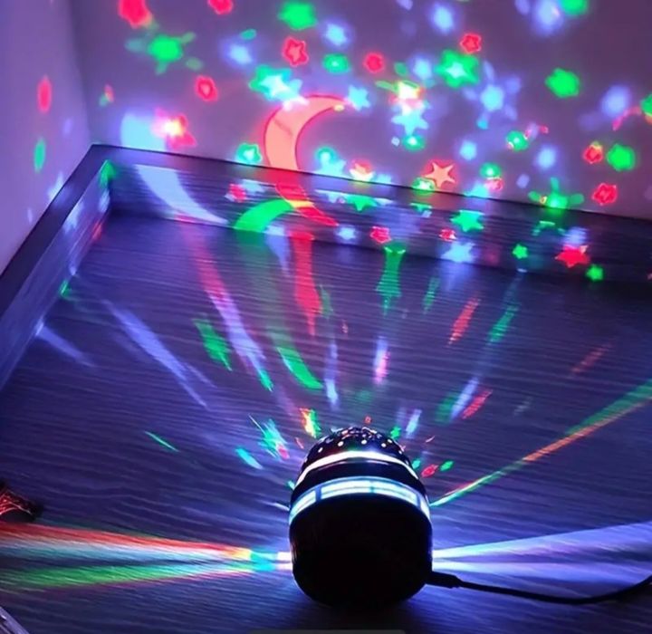 Lampka nocna projektor gwiazd
