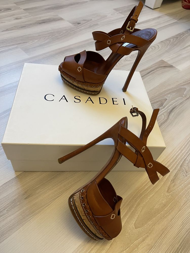 Босоножки CASADEI коричневого цвета