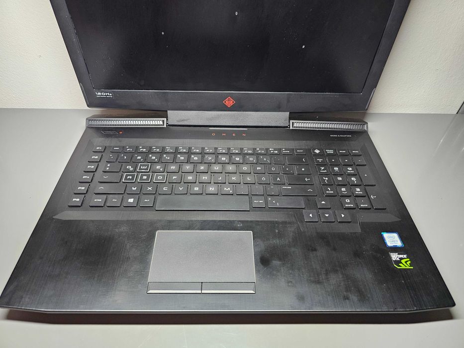 Ноутбук HP Omen i7\GTX1070 17-an104ng