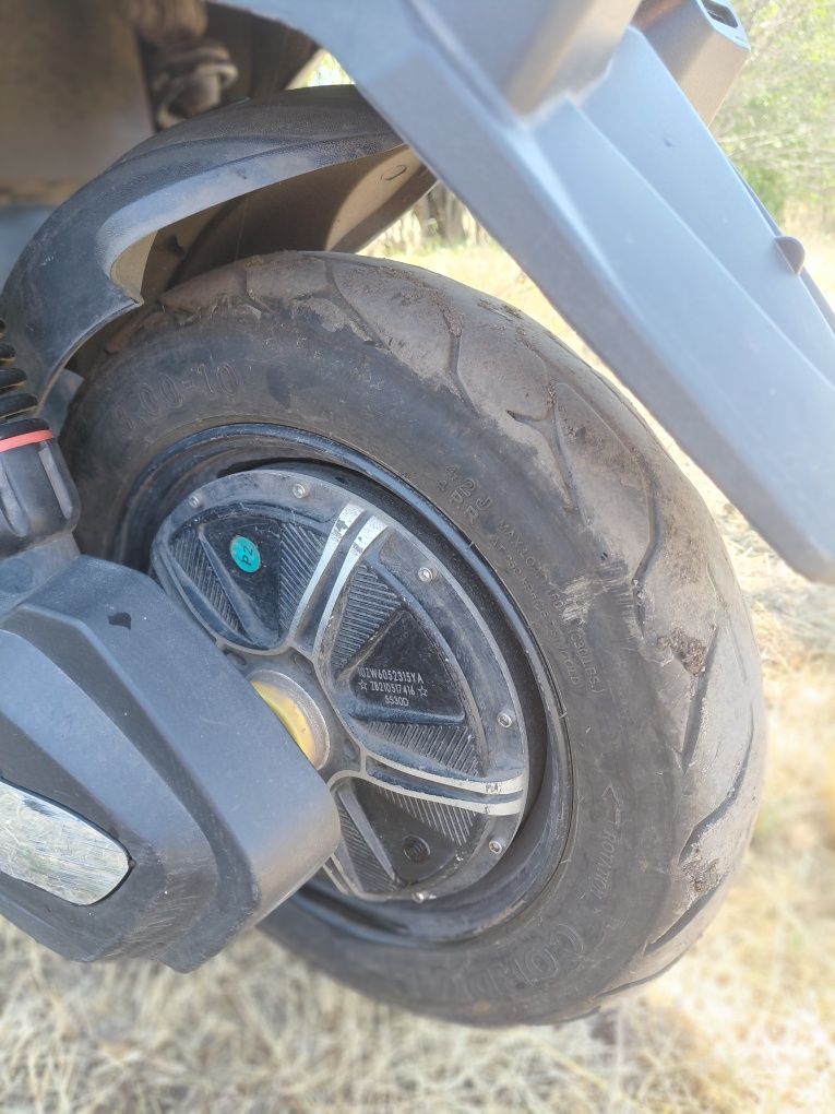 Электроскутер Maxxter Falcon 3