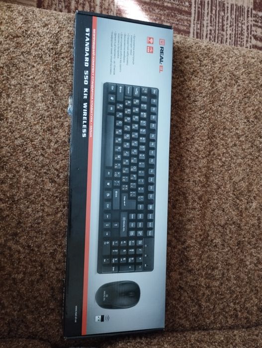 Беспроводная клавиатура и мышка