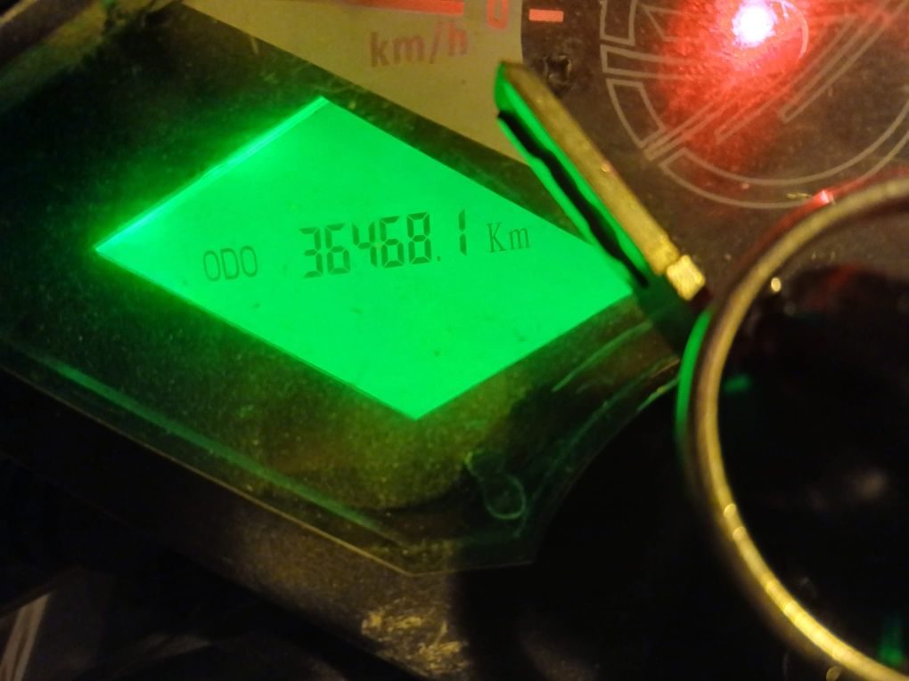 Vendo moto impecável