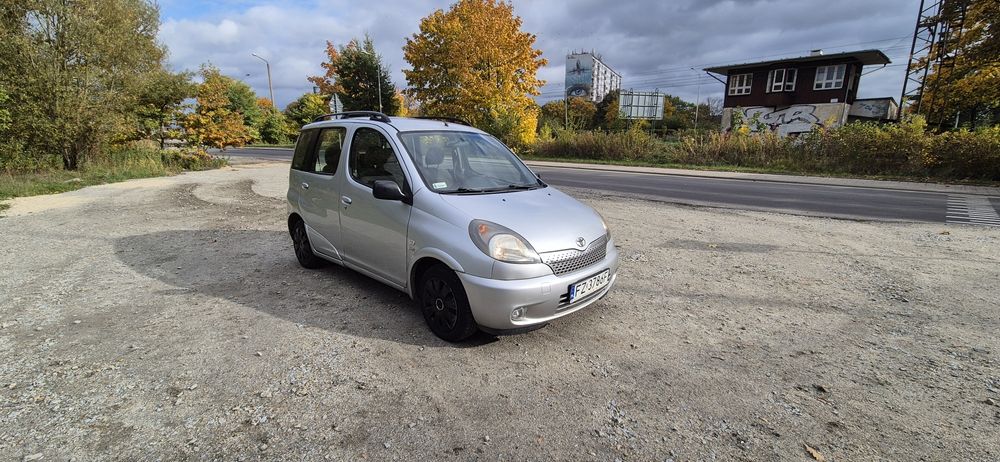 Toyota Yaris Verso