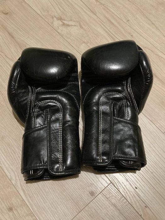 Боксерські рукавиці Fairtex BGV1 Black 12 унцій (бинти в комплекті)