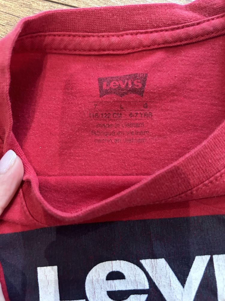 Футболка Levis