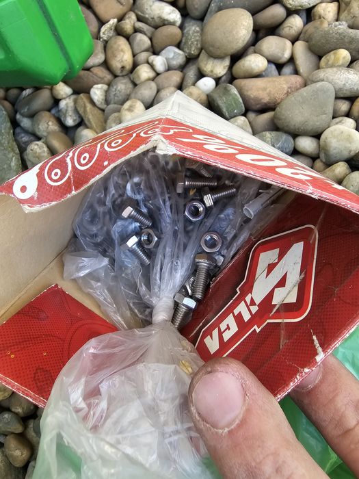 Parafusos de aço inox muita variedade