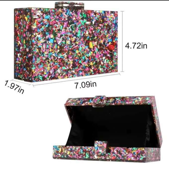 Bolsa/Pochete de senhora para festa, em acrílico