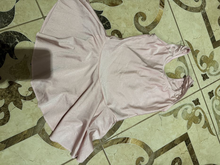 Рожевий купальник для гімнастики танців 7 8 9 років 146 152