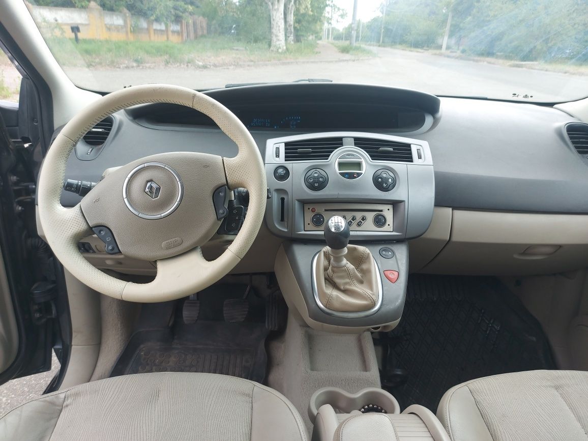 Продаю Renault Scenic Comfort