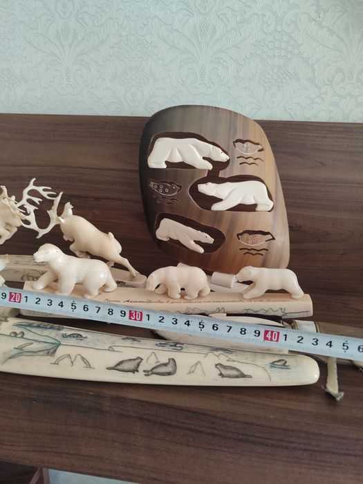 Вироби з моржової кістки