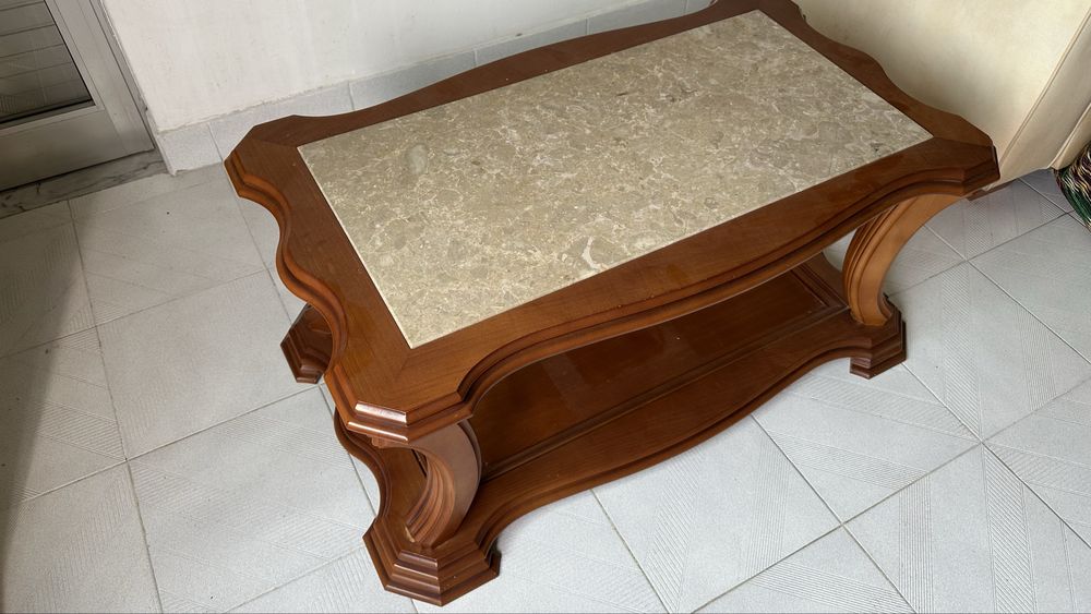 Mesa sala pedra e madeira