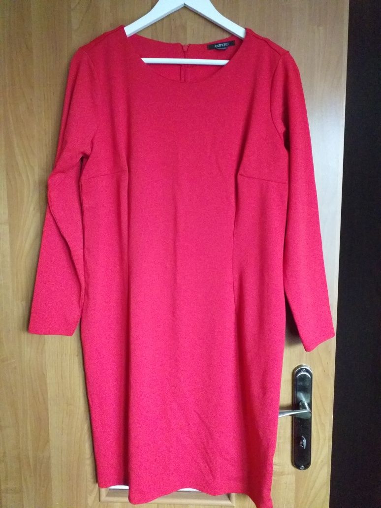 Sukienka czerwona Esmara rozmiar L