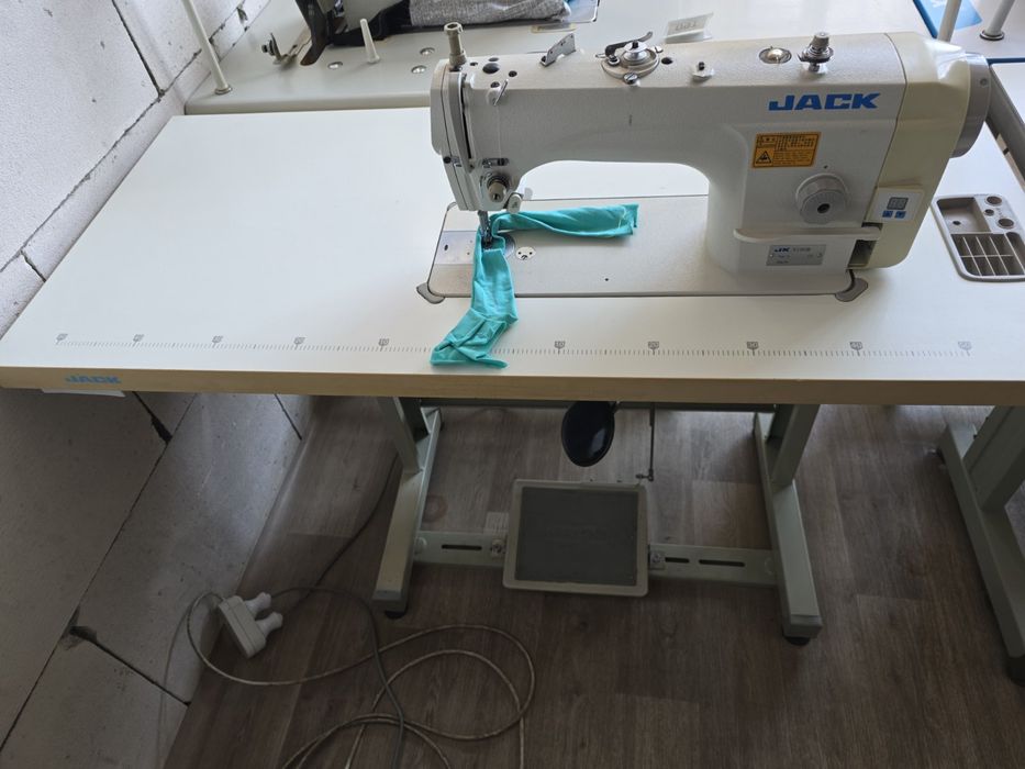 Bruce RF4 Промислова швейна машина з серводвигуном