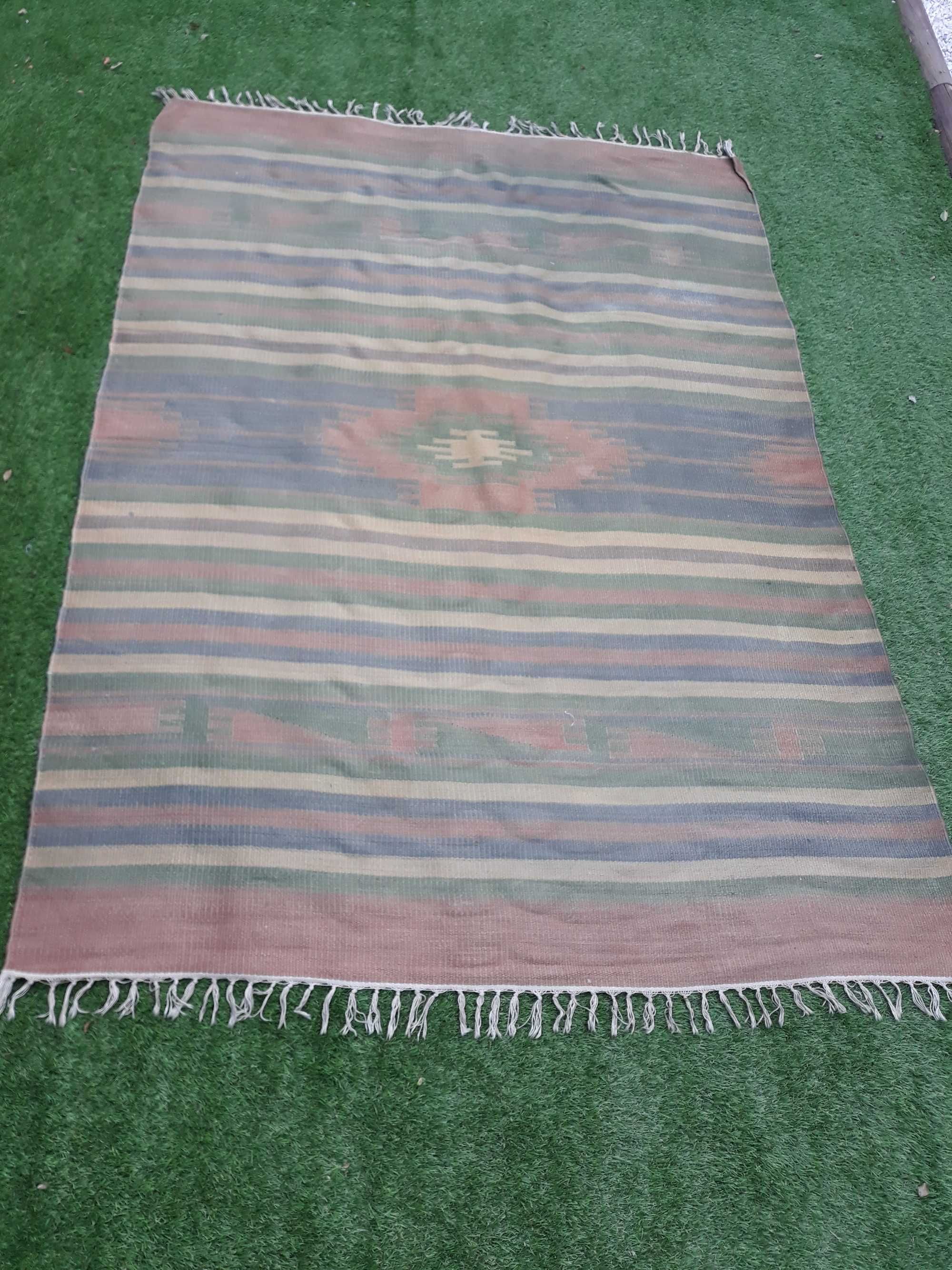 Carpete tipo kilim