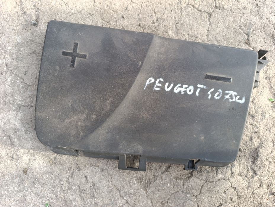 Plastik osłona akumulatora pokrywa dekiel peugeot 407 SW 2009 r