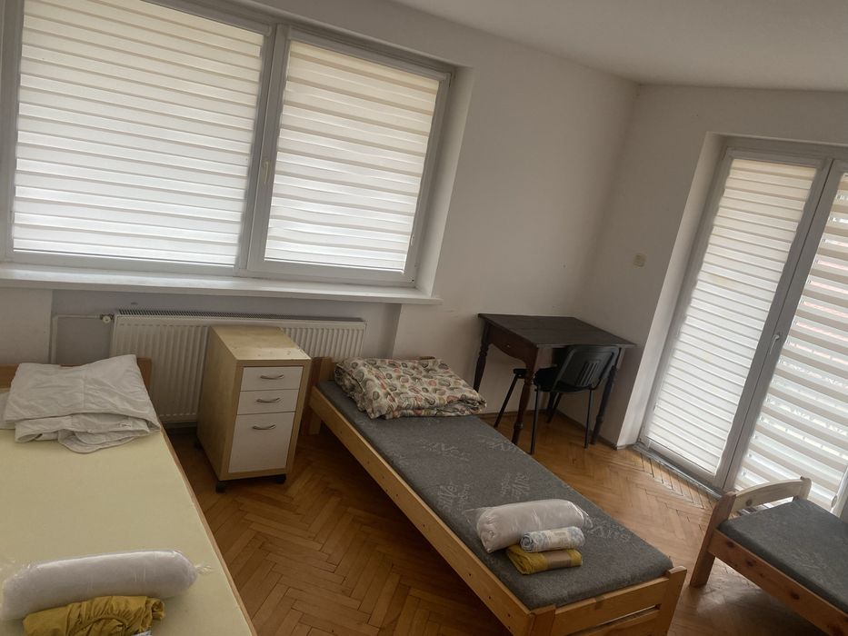 Dom dla pracownikow .Hostel. Noclegi . Bez kaucja.Dla paru.Rodziny