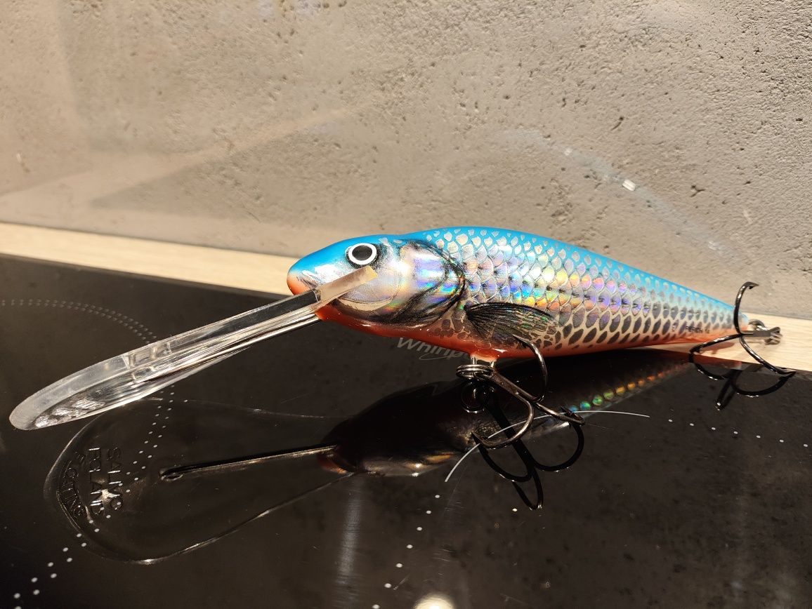 Wobler Salmo Perch 14 SDR w kolorze Silver Blue