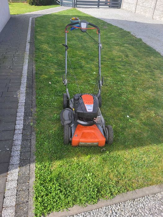 Sprzedam kosiarke marki husqvarna