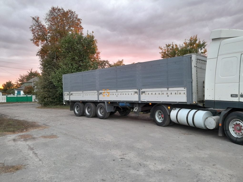 Напівпричіп бортовий Шмітц