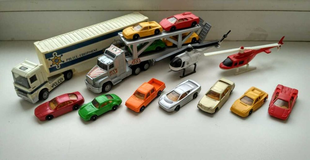 Модельки машинки из 90-х VW Ford Mercedes Renault Jeep BMW Porsche