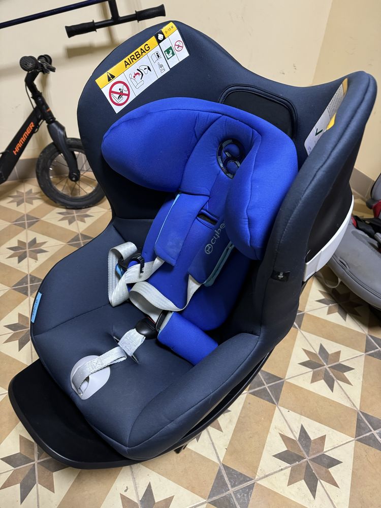 Автокресло Cybex Gold с поворотной базой isofix 0-4 лет