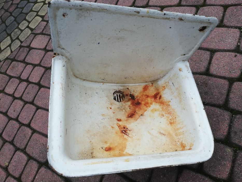 Zlew żeliwny stara umywalka