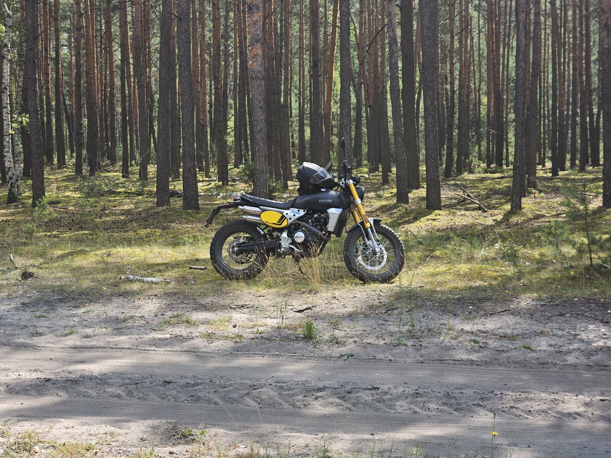 Fantic caballero scrambler 125ccm 2024