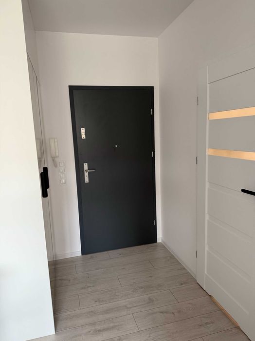 Do wynajęcia komfortowe 2-pokojowe mieszkanie z parkingiem podziemnym