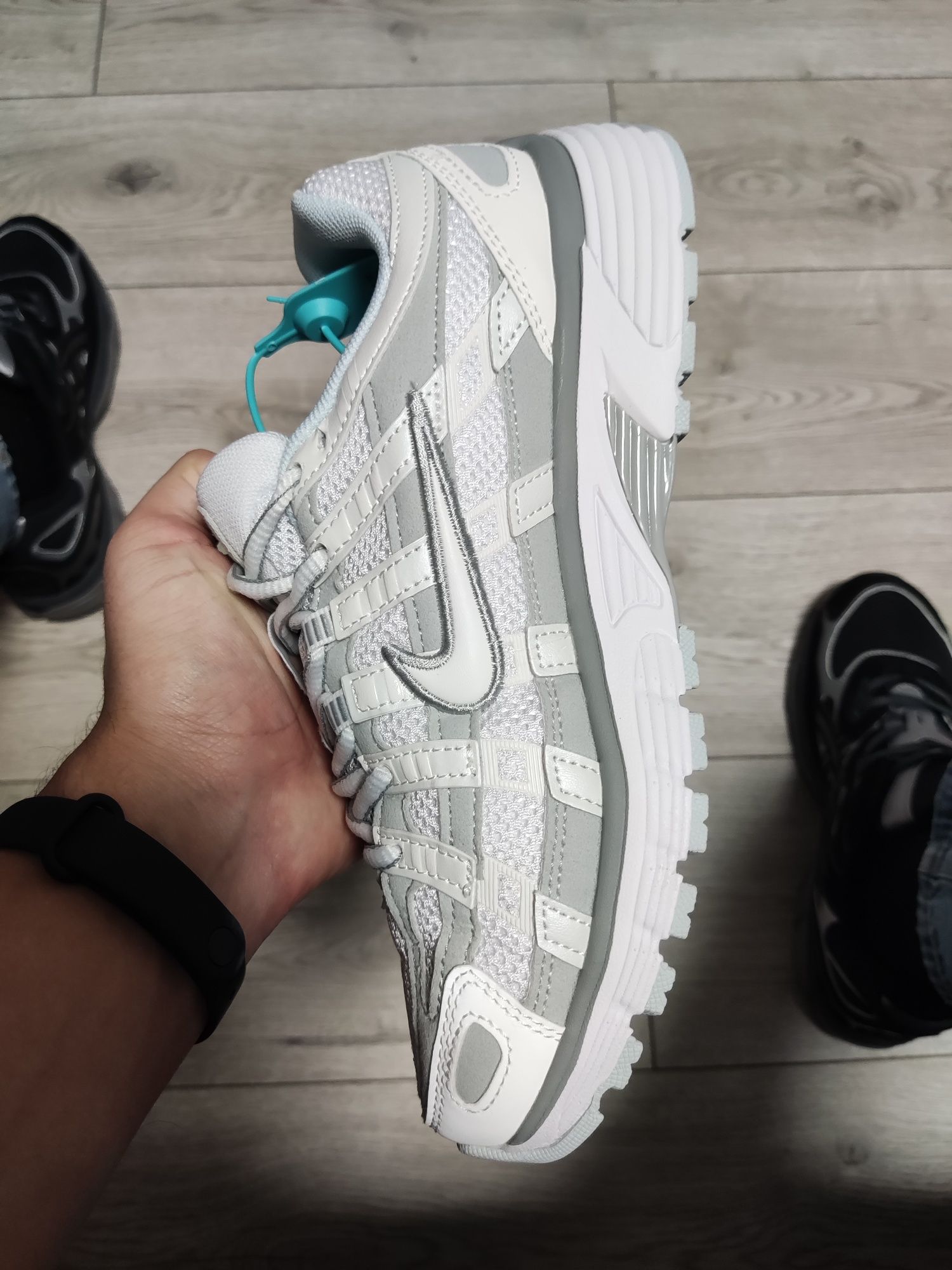 РОЗПРОДАЖ БЕЗ ПЕРЕДОПЛАТИ Nike P-6000 White Grey,жіночі п6000 чоловічі