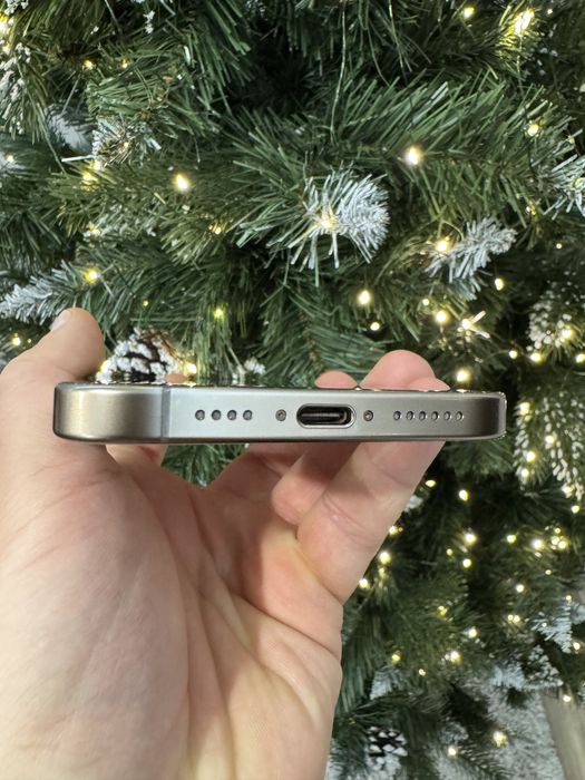 Iphone 16 Pro max 256 (як новий) + airpods 2