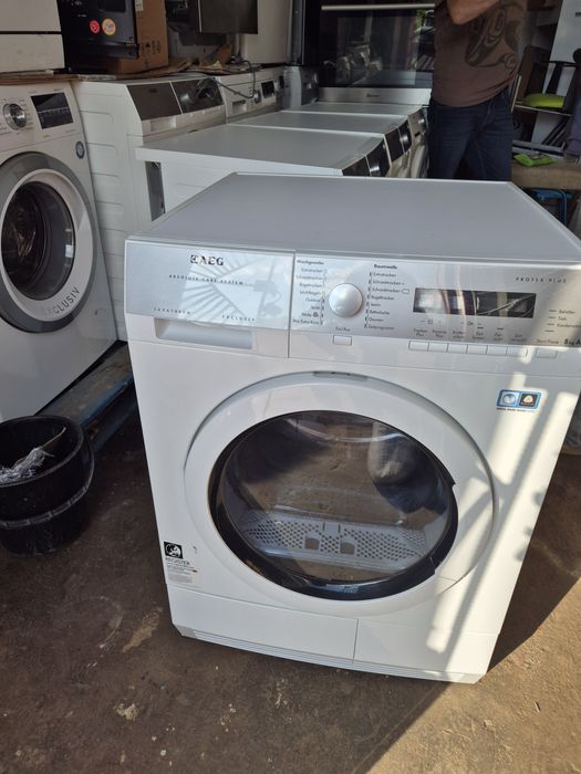 Продам сушильну машину в гарному і охайному стані