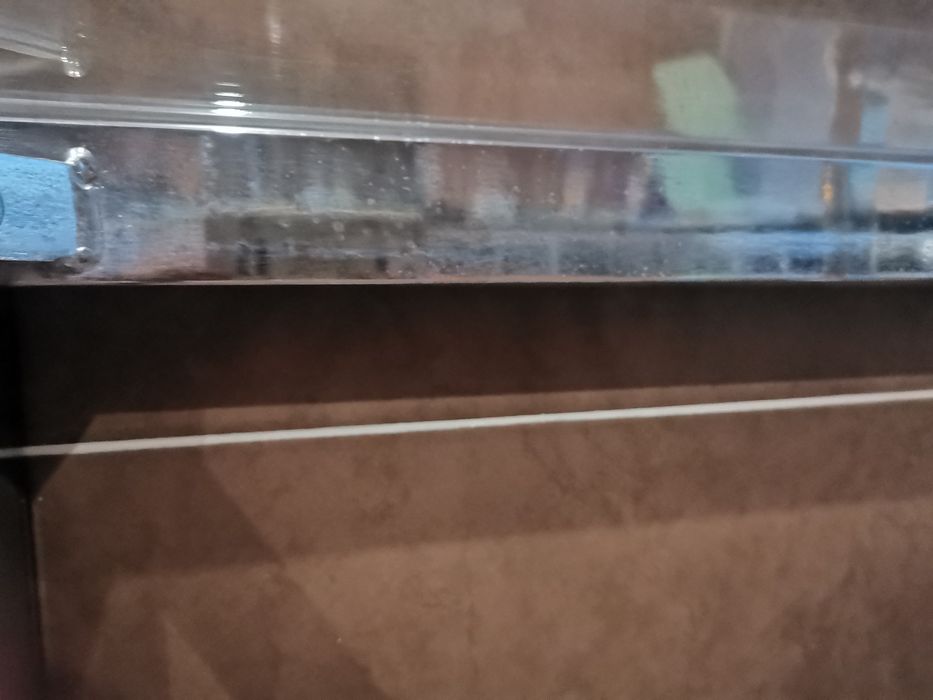 Mesa vidro 101x70,5x75 (CxLxA)