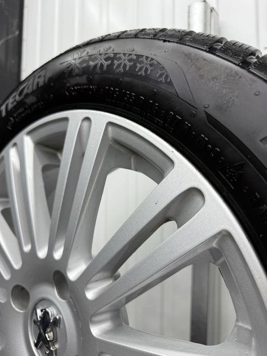 Alufelgi KOMPLET 16 cali 4x108 OPONY ZIMOWE Peugeot Ford Fiesta 208