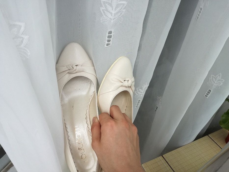 Czółenka ślubne ecru, 37, skóra