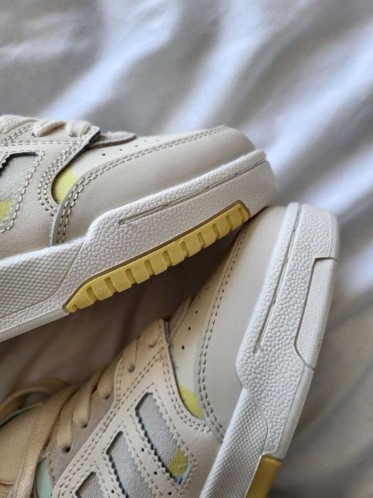 Кросівки Adidas Drop Step beige premium