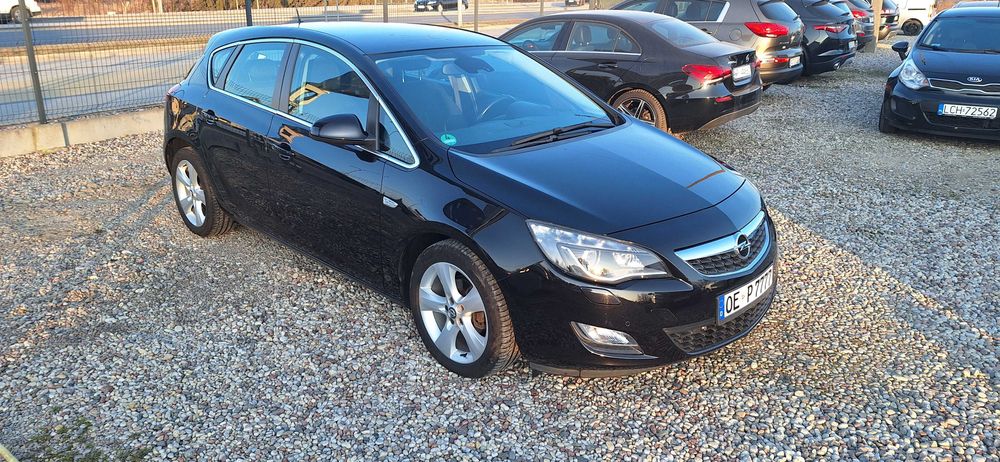 Opel Astra 1.4 Turbo Xenon PDC Tempomat Zadbana Zobacz