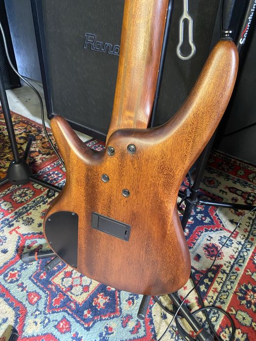 Ibanez SR675    5-струнний бас