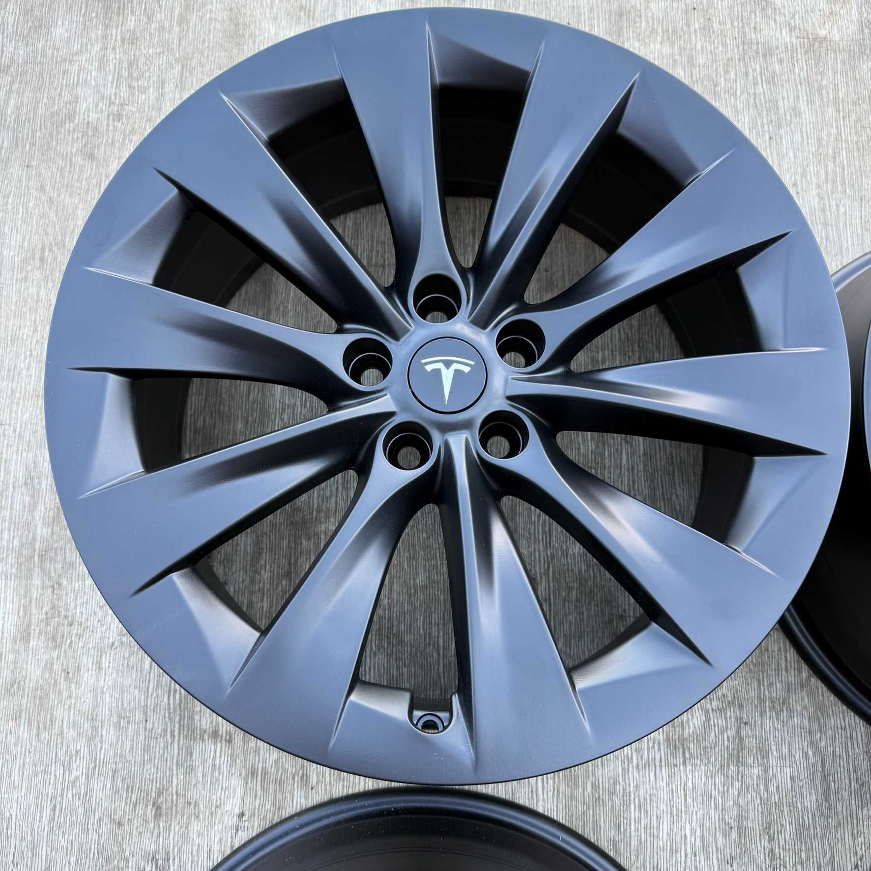 Оригінальні диски різноширокі 5/120 r20 Tesla Model X - S