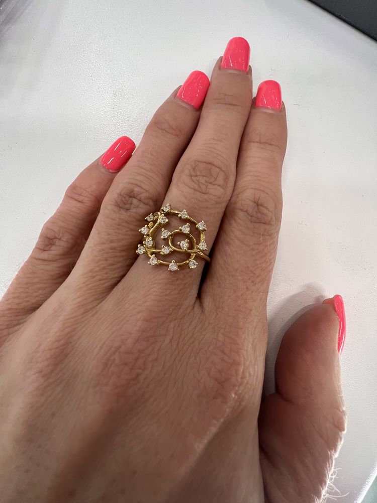 Привлекательное золотое кольцо желтое золото 585 проба