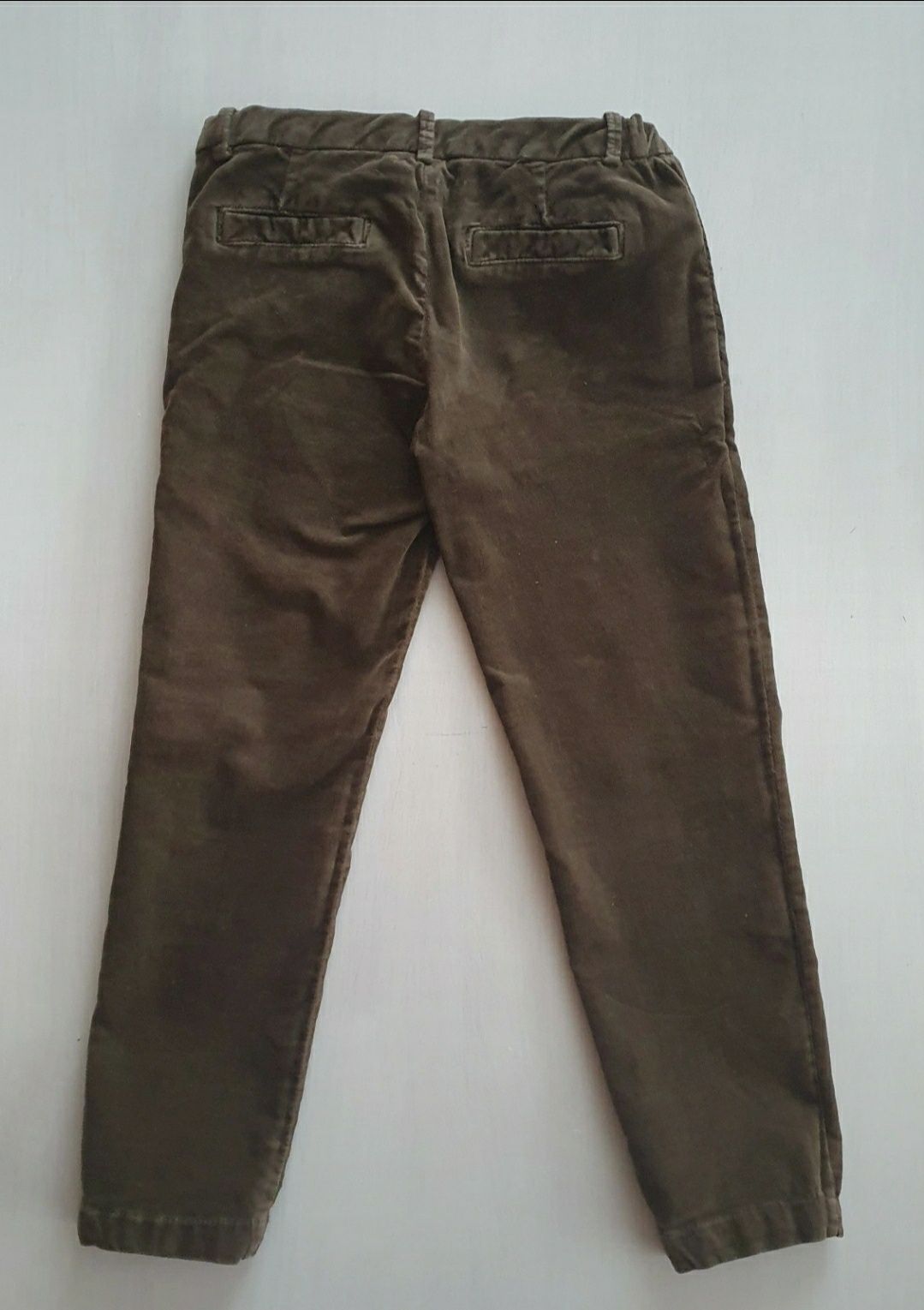 Dziewczęce spodnie welurowe z regulacją Zara 104 / 110 khaki