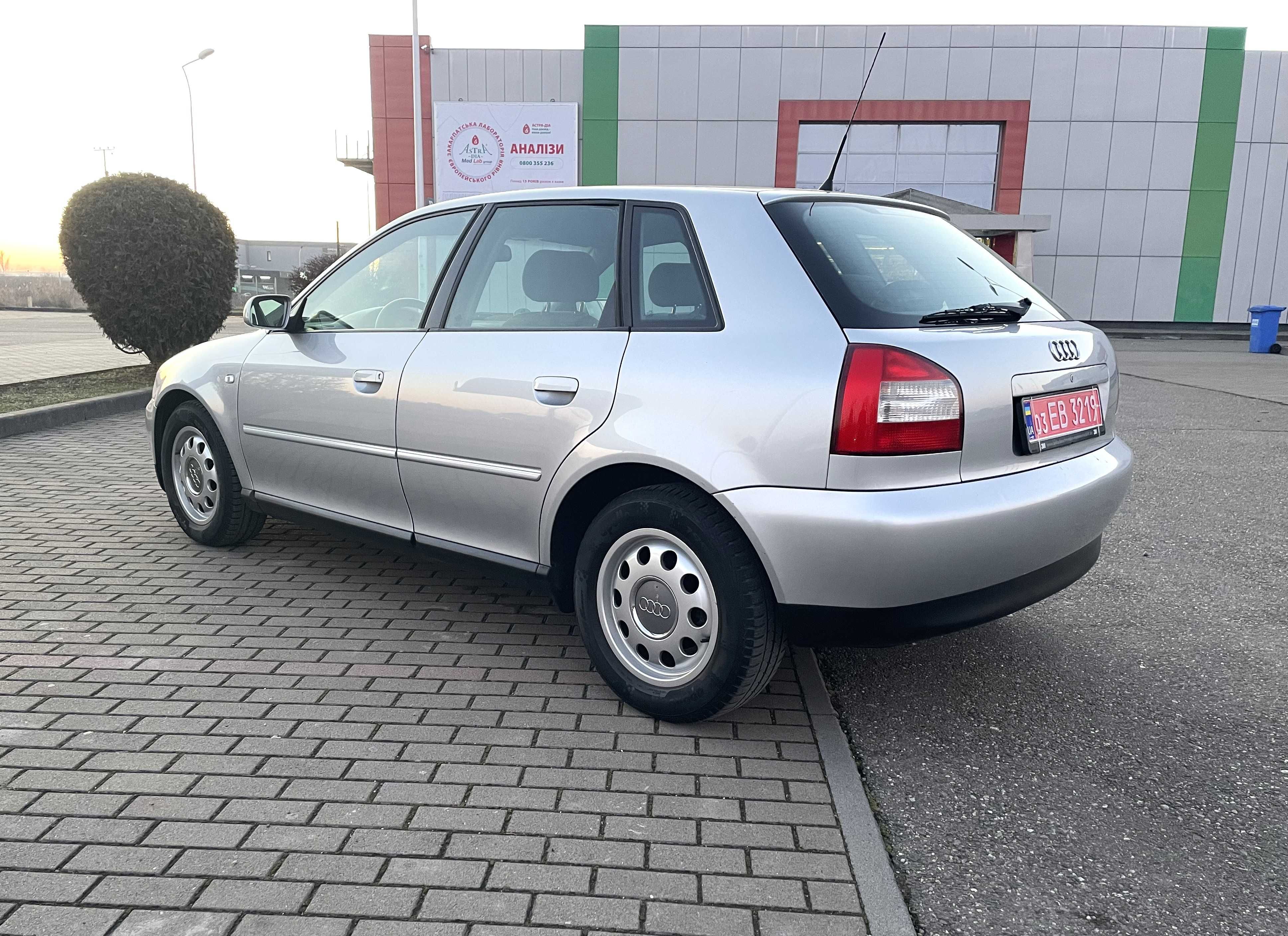 Audi A3 2003 року випуску.