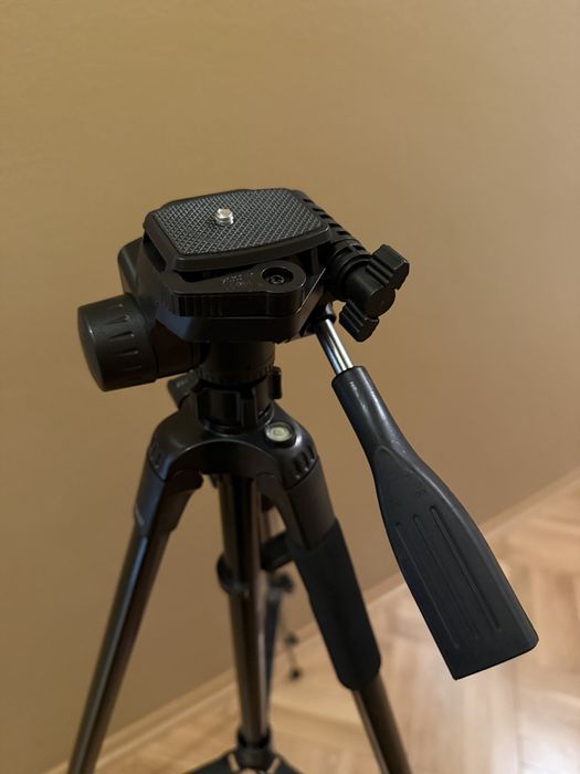 Statyw uniwersalny trójnóg