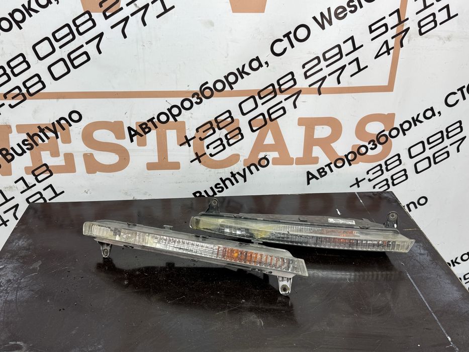 Ліхтар повороту указатель поворота  Audi q7 4L0953041, 4L0953042